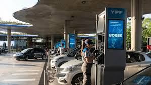 Los precios de los combustibles vuelven a subir desde este domingo