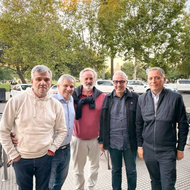 Rumbo al 7 de Septiembre: Julio Zamora, Zabaleta y De la Torre empujan desde el conurbano norte alejados de Cristina y Milei