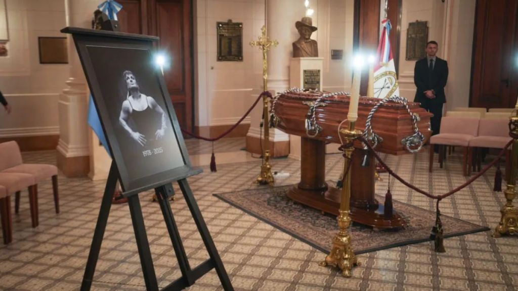 Último adiós a Alejandra “Locomotora” Oliveras en ceremonia íntima para los familiares más velatorio en la Legislatura de Santa Fe