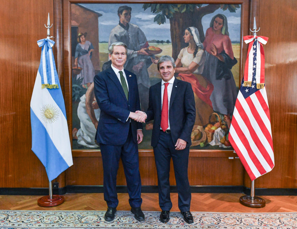 Caputo viaja este viernes a Washington para avanzar en el acuerdo con EE.UU.