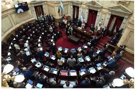 Senado: La Libertad Avanza triplicó su bancada con victorias en seis provincias, pero necesita de dialoguistas