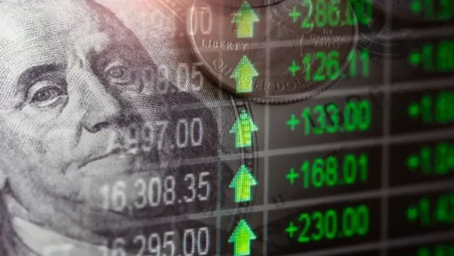 Tras el triunfo de LLA, el dólar oficial cerró a $1.460 y el riesgo país a 652 puntos