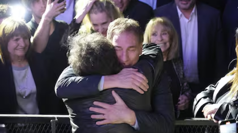 La Justicia Electoral rechazó el pedido para que Santilli encabece la lista de LLA en PBA