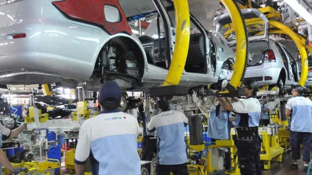 UIA: el informe industrial anticipa una caída interanual del 3,5% y un leve repunte en diciembre