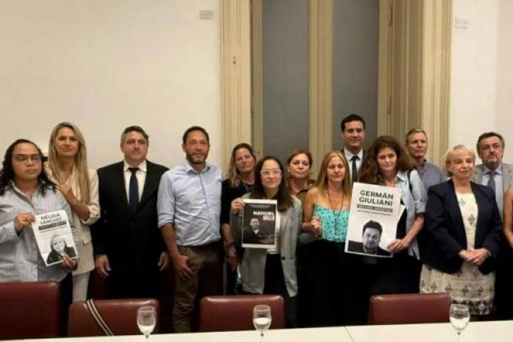 Familiares de los detenidos en Venezuela piden a senadores y diputados respaldo para reunirse con Milei